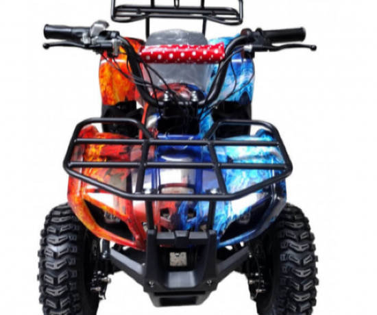 صورة دباب كهربائي 36 فولت بطبعة نارية زرقاء وحمراء بـ 4 عجلات